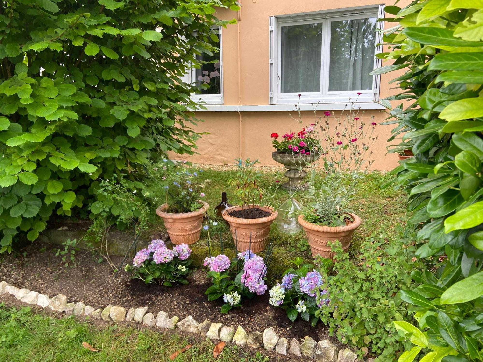 Bed and Breakfast Le Pre Du Val Saint-Astier  Exterior foto